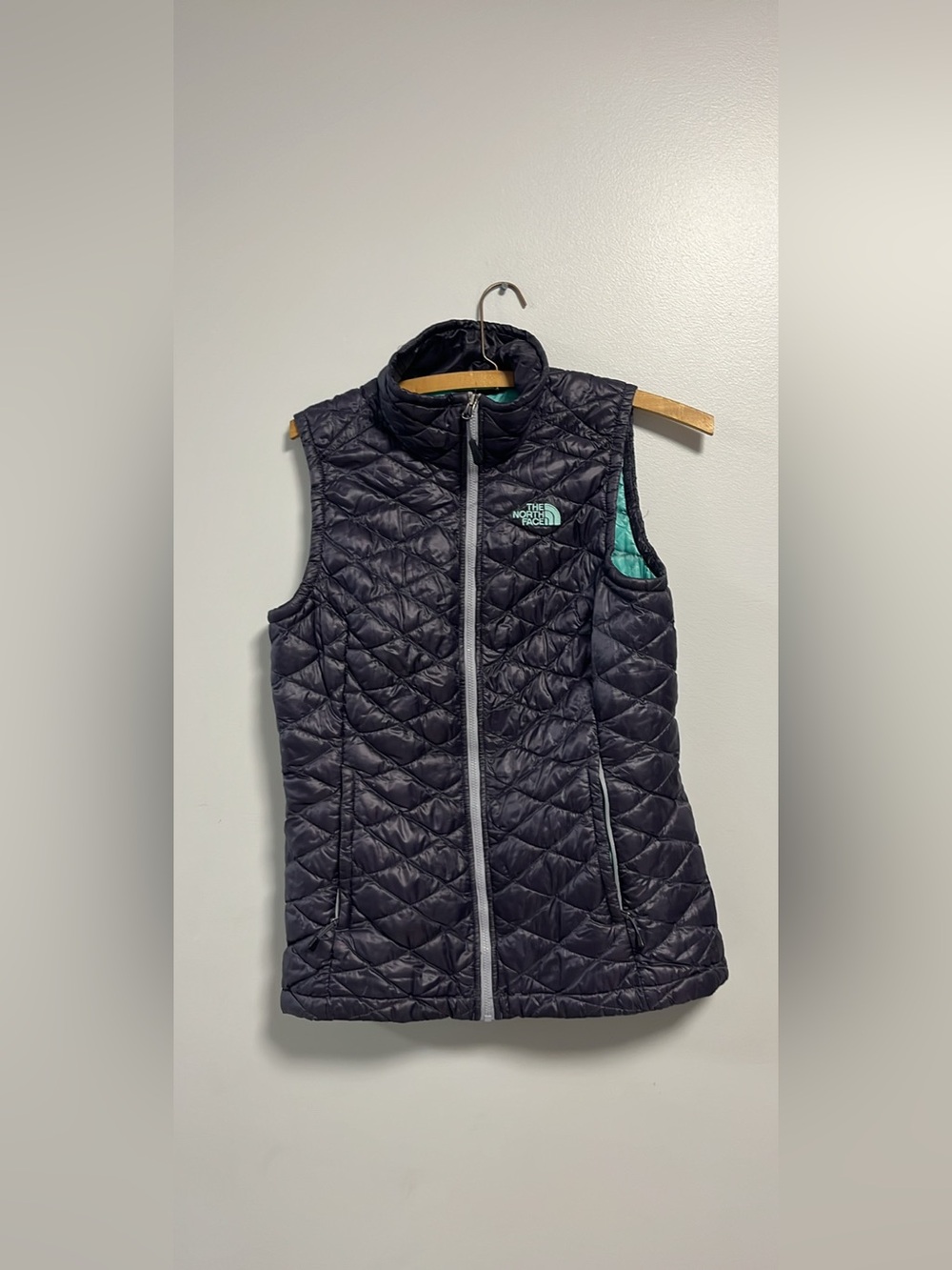 The North Face ThermoBall Insulated Vest Women’s Small Purple Packable